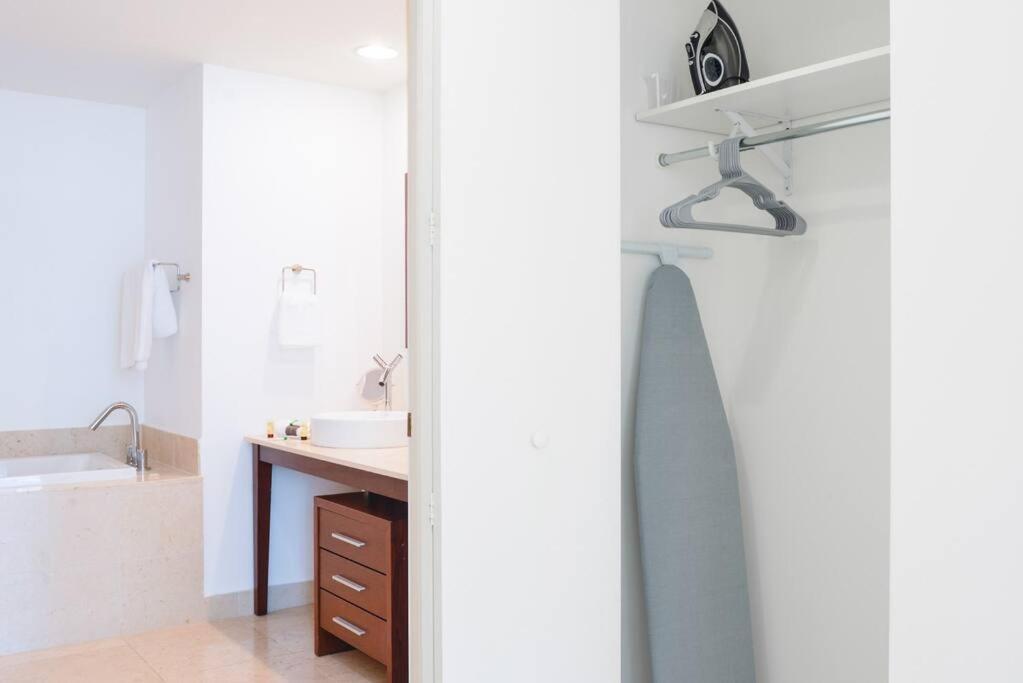 Wonderful 2 Bedroom Apt With Ocean Views At Icon Brickell Appartement *