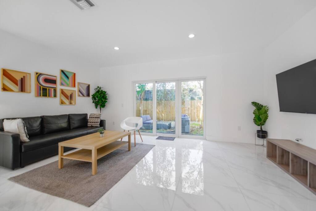 Spectacular 3 Bedrooms House, Spacious And Bright