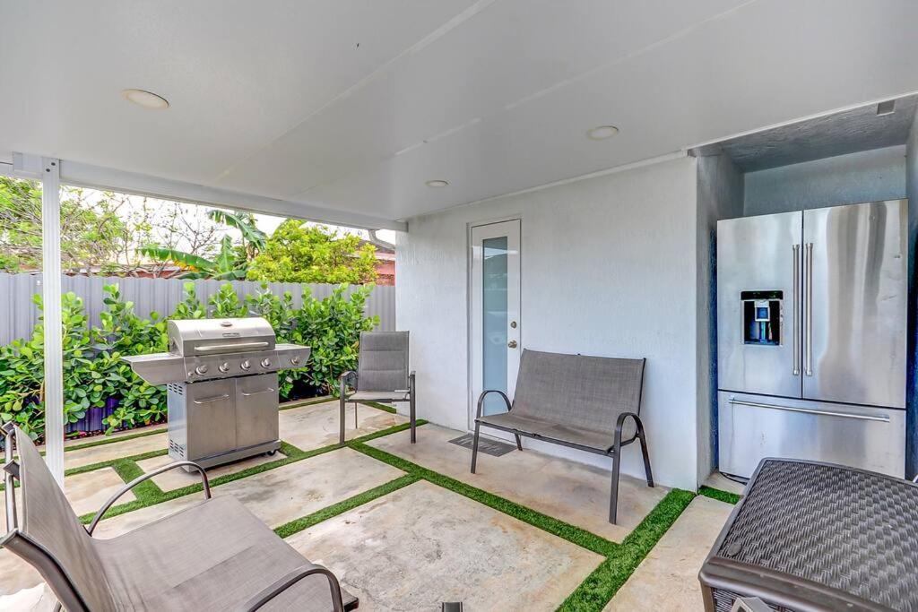 Holiday home Cozy Paradise, With Heated Pool, Near Airport In L16 *