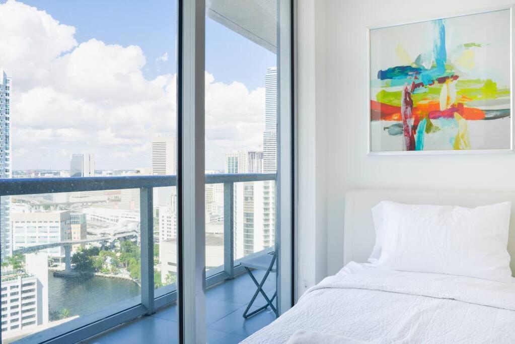 Wonderful 2 Bedroom Apt With Ocean Views At Icon Brickell Appartement