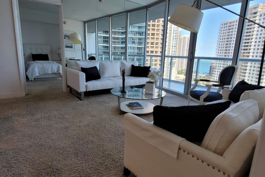 Aparthotel Icon Brickell Residences 4*