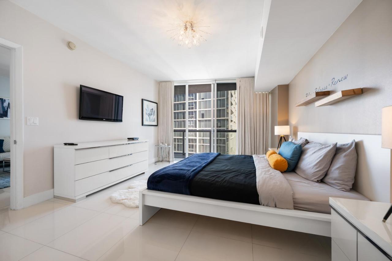 Icon Brickell Residences * Miami