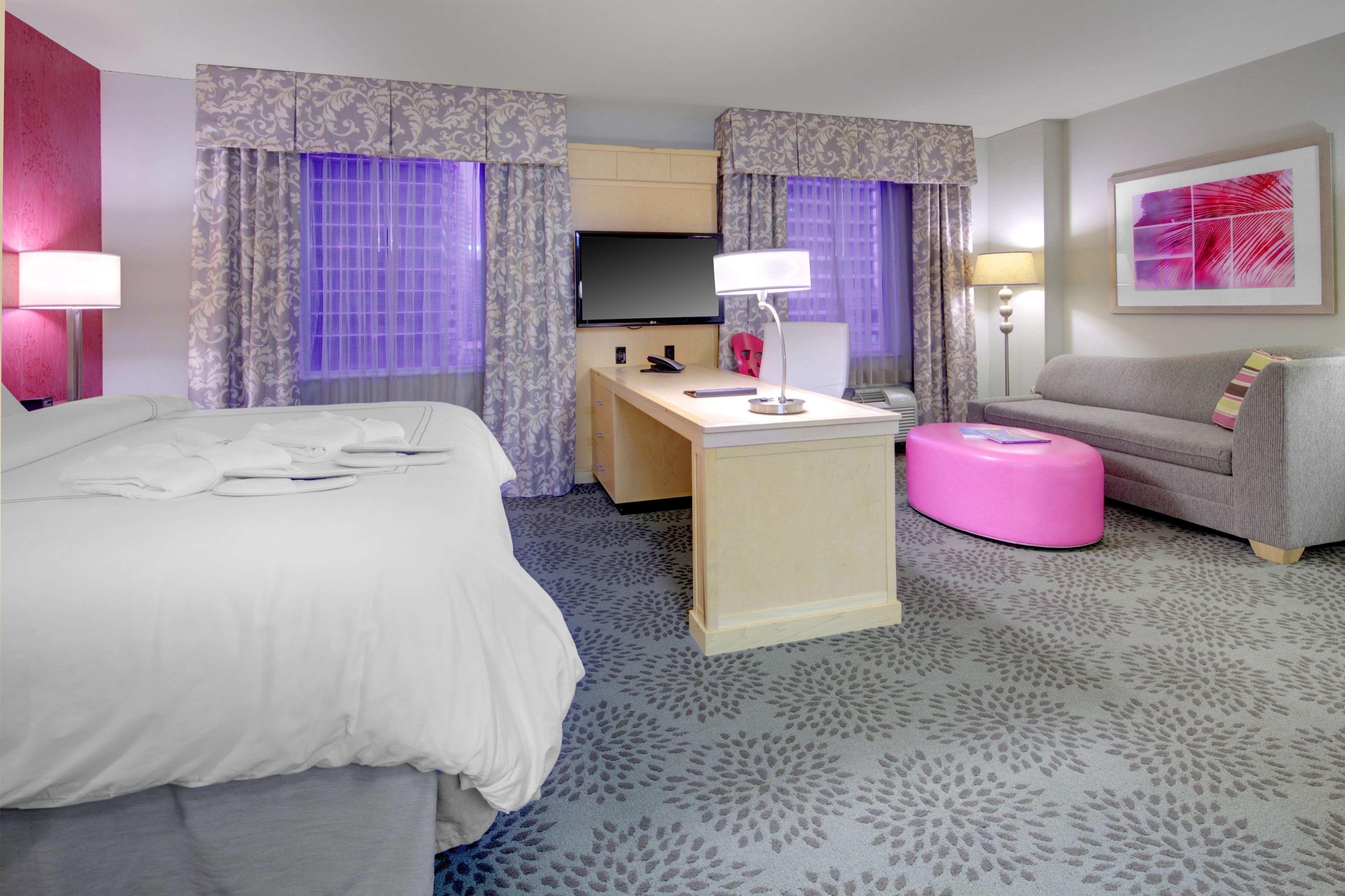 Hampton & By Hilton Downtown/brickell Hotel 3*
