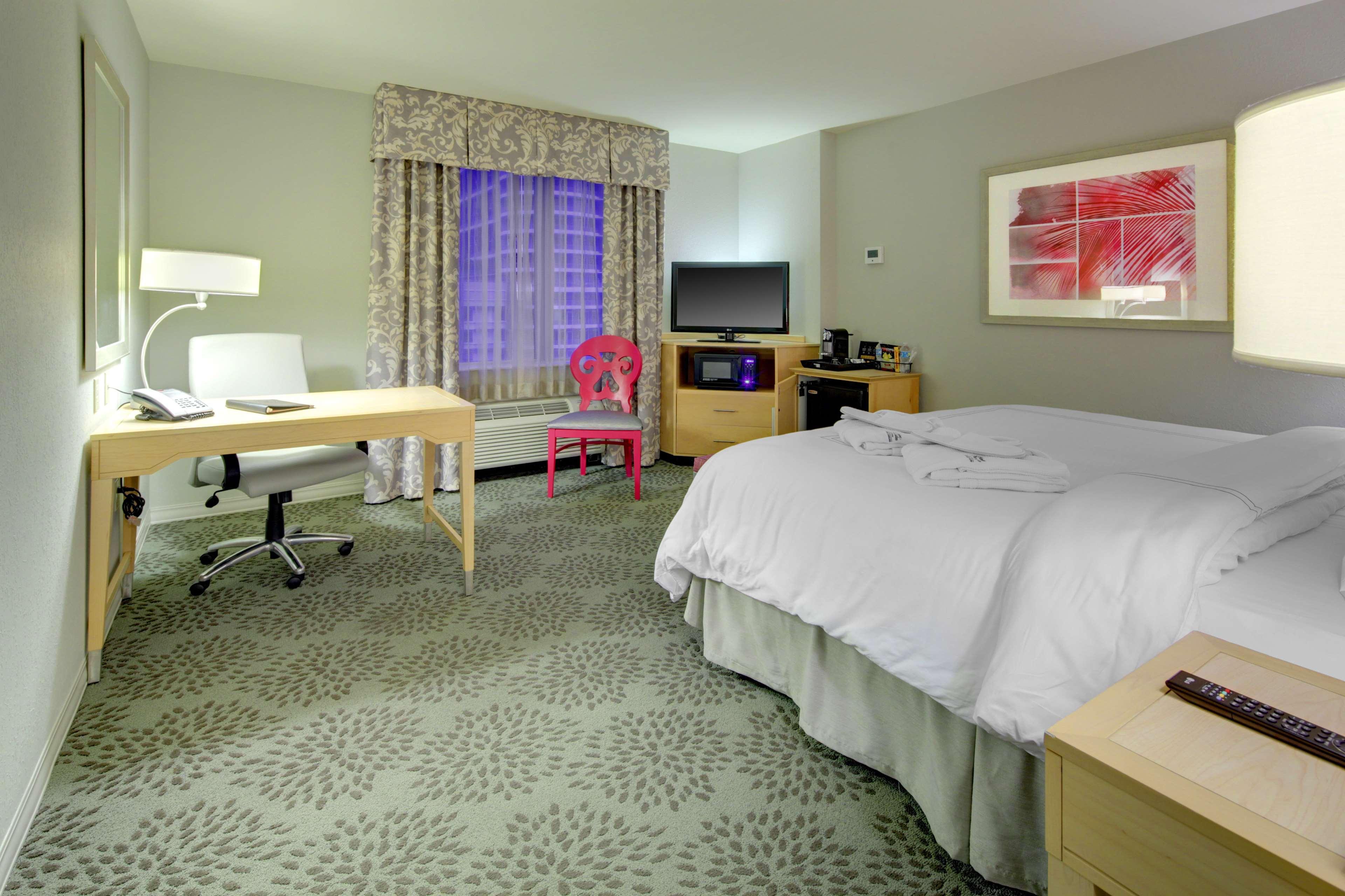 Hotel Hampton & By Hilton Downtown/brickell 3*