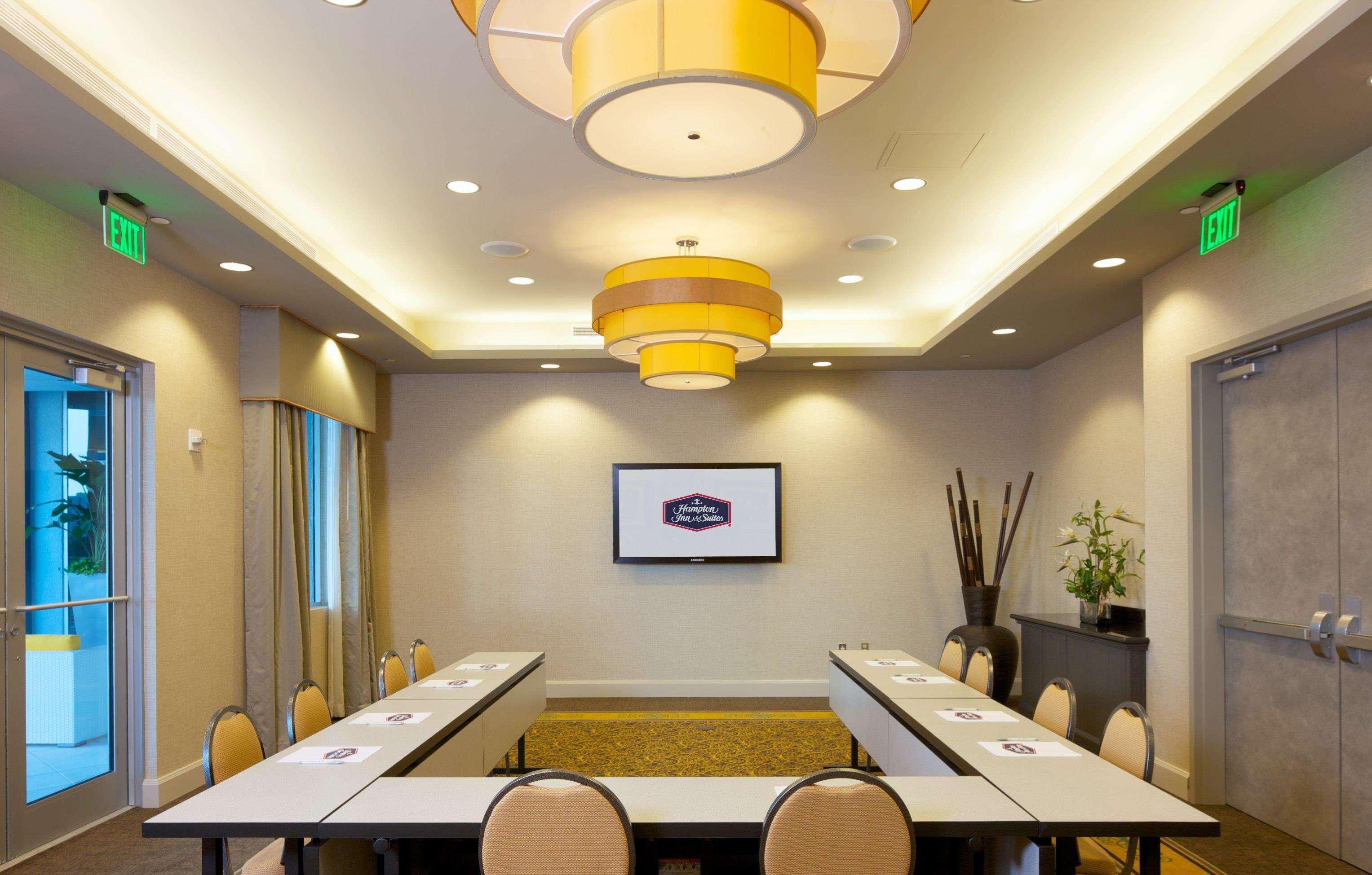Hampton & By Hilton Downtown/brickell 3* Miami