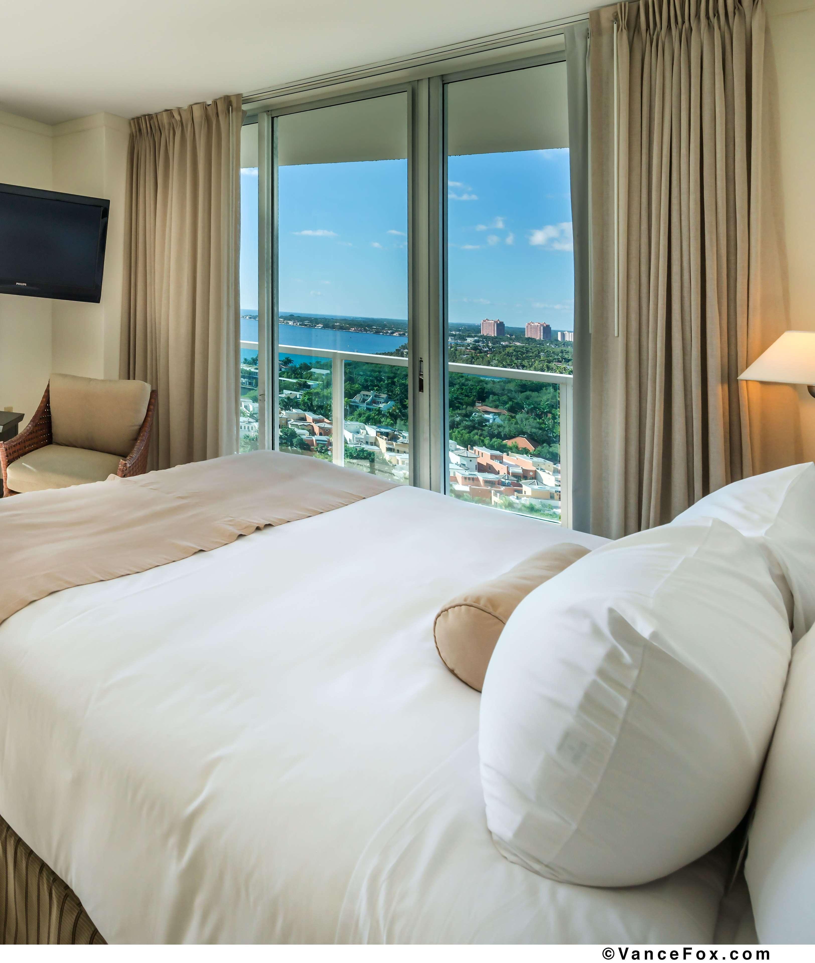 Arya Bw Premier Collection Hotel