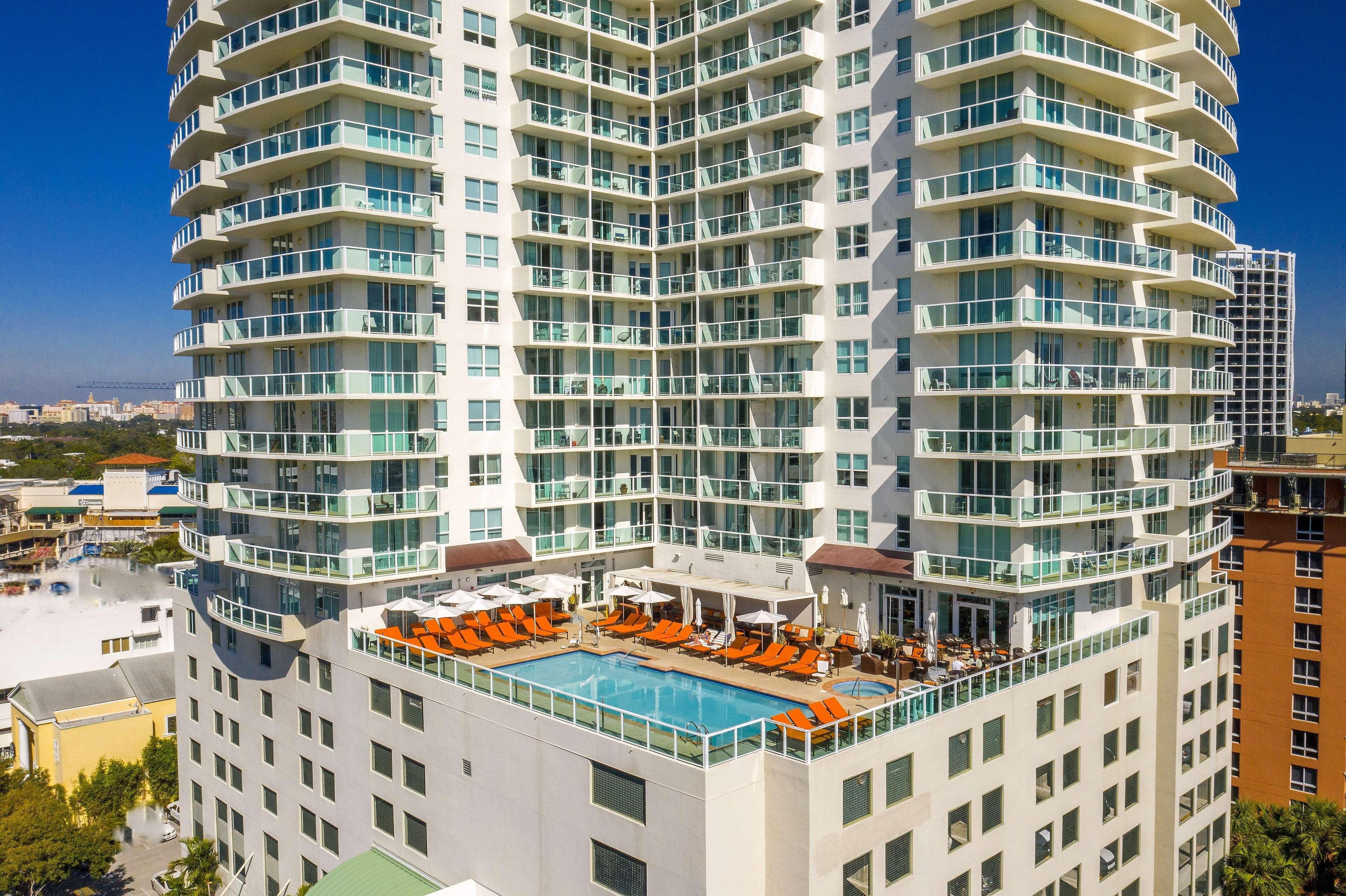 Arya Bw Premier Collection Hotel