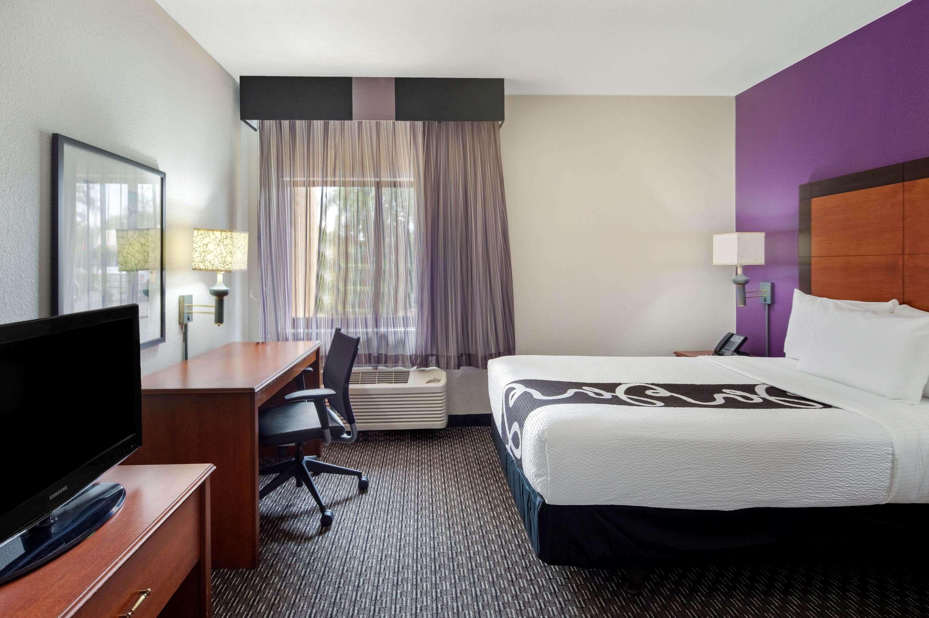Hotel La Quinta By Wyndham Airport East