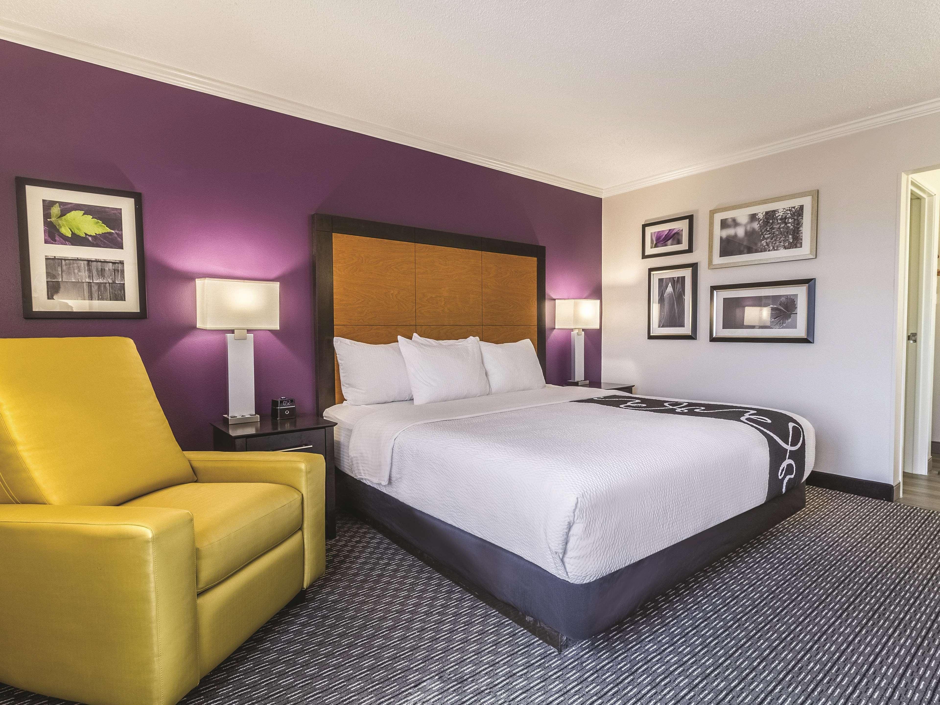 La Quinta By Wyndham Airport East
