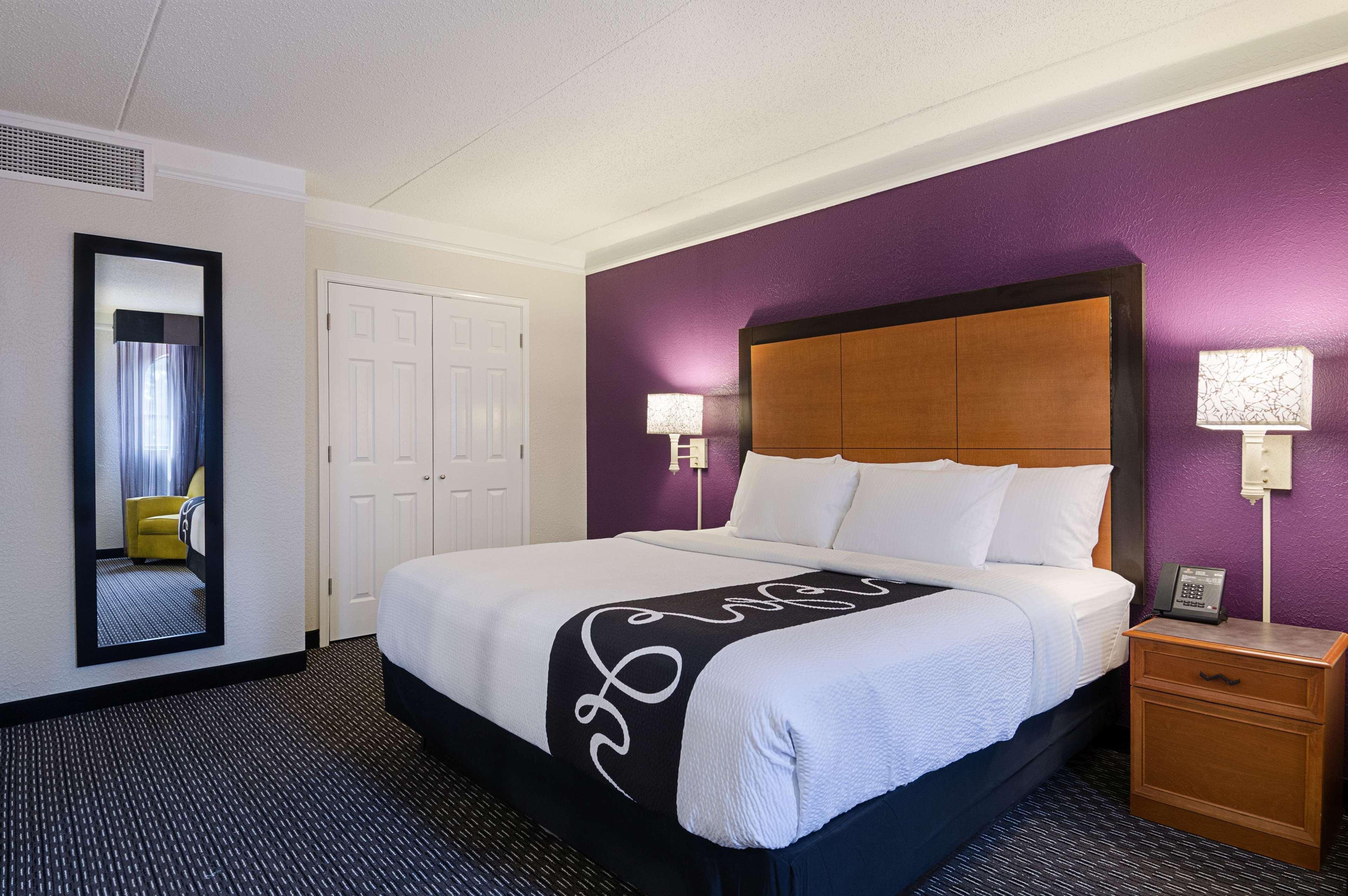 La Quinta By Wyndham Airport East Hotel Miami