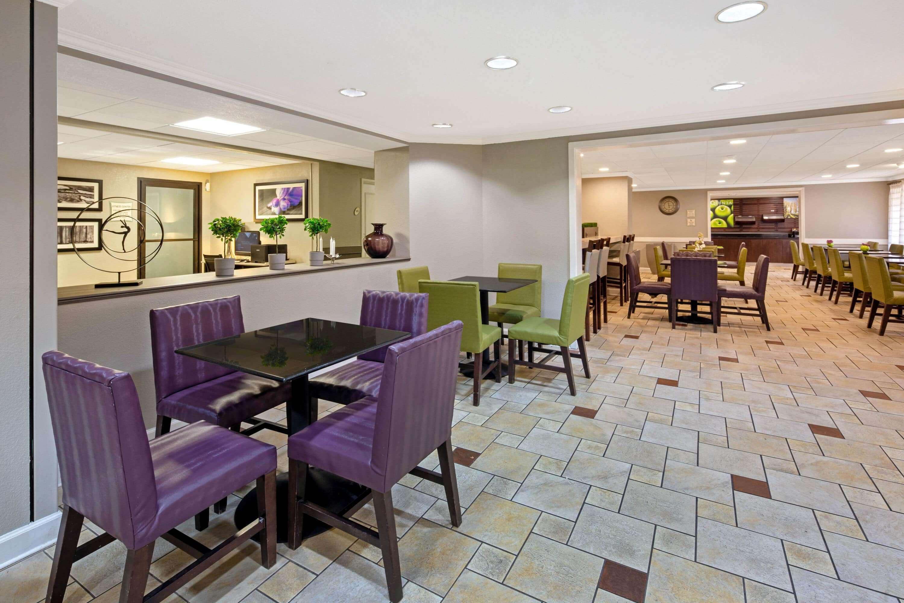 La Quinta By Wyndham Airport East Hotel 3*