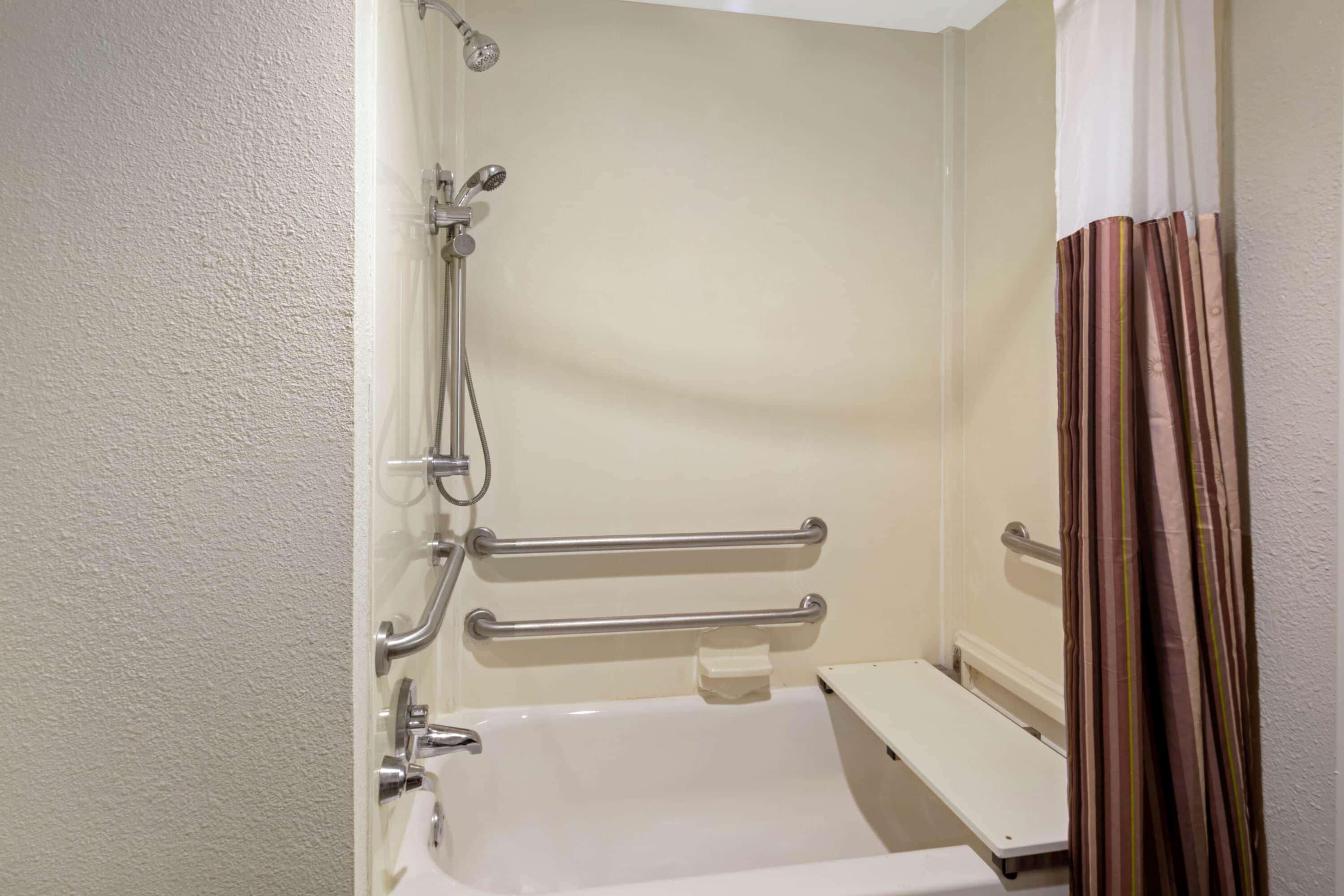 La Quinta By Wyndham Airport East