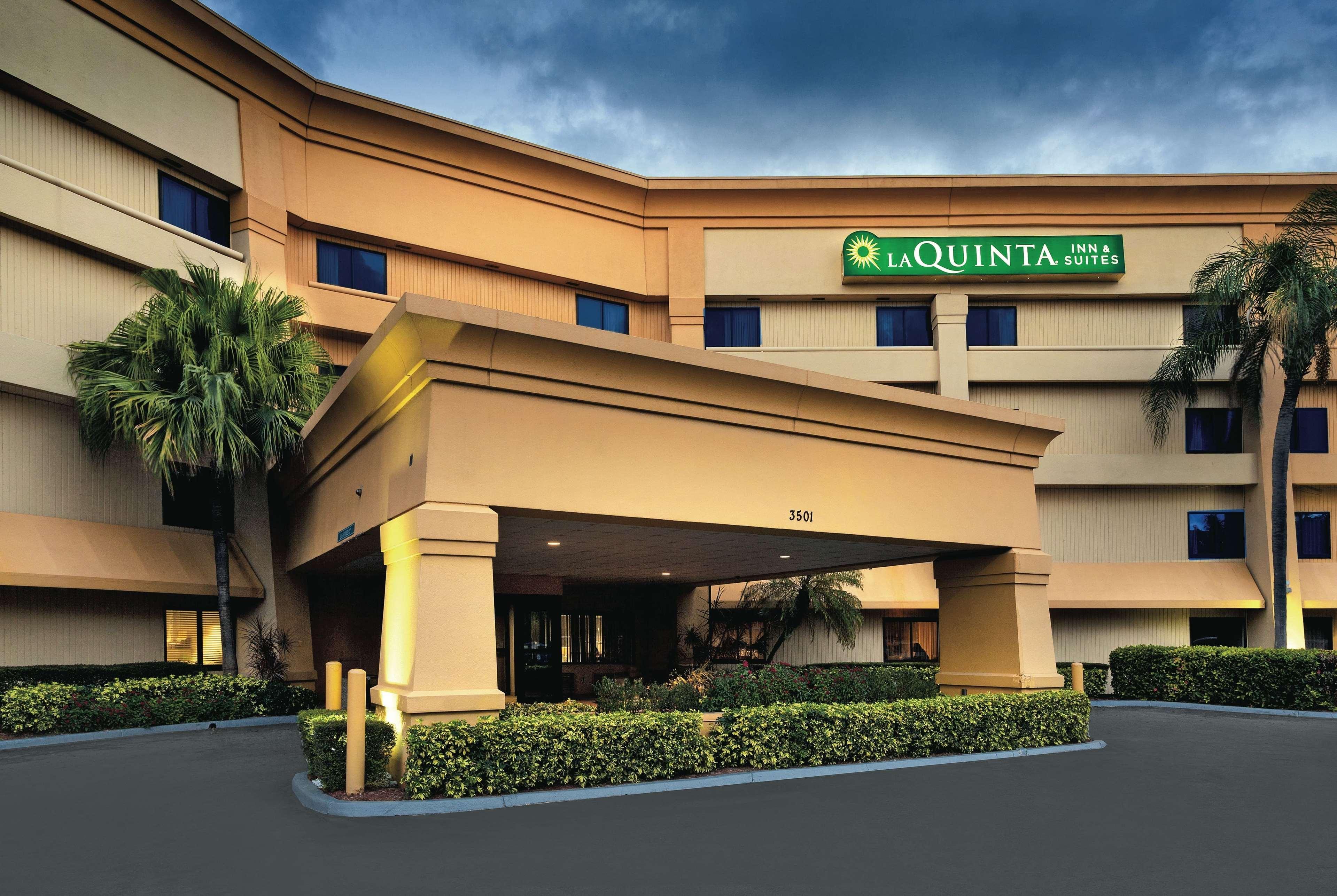 Hotel La Quinta By Wyndham Airport East