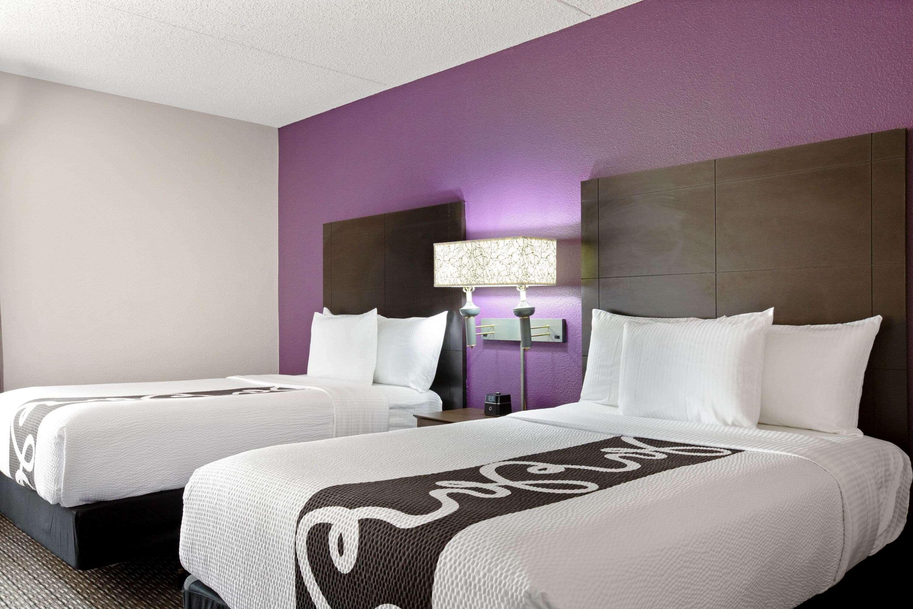 La Quinta By Wyndham Airport East Hotel