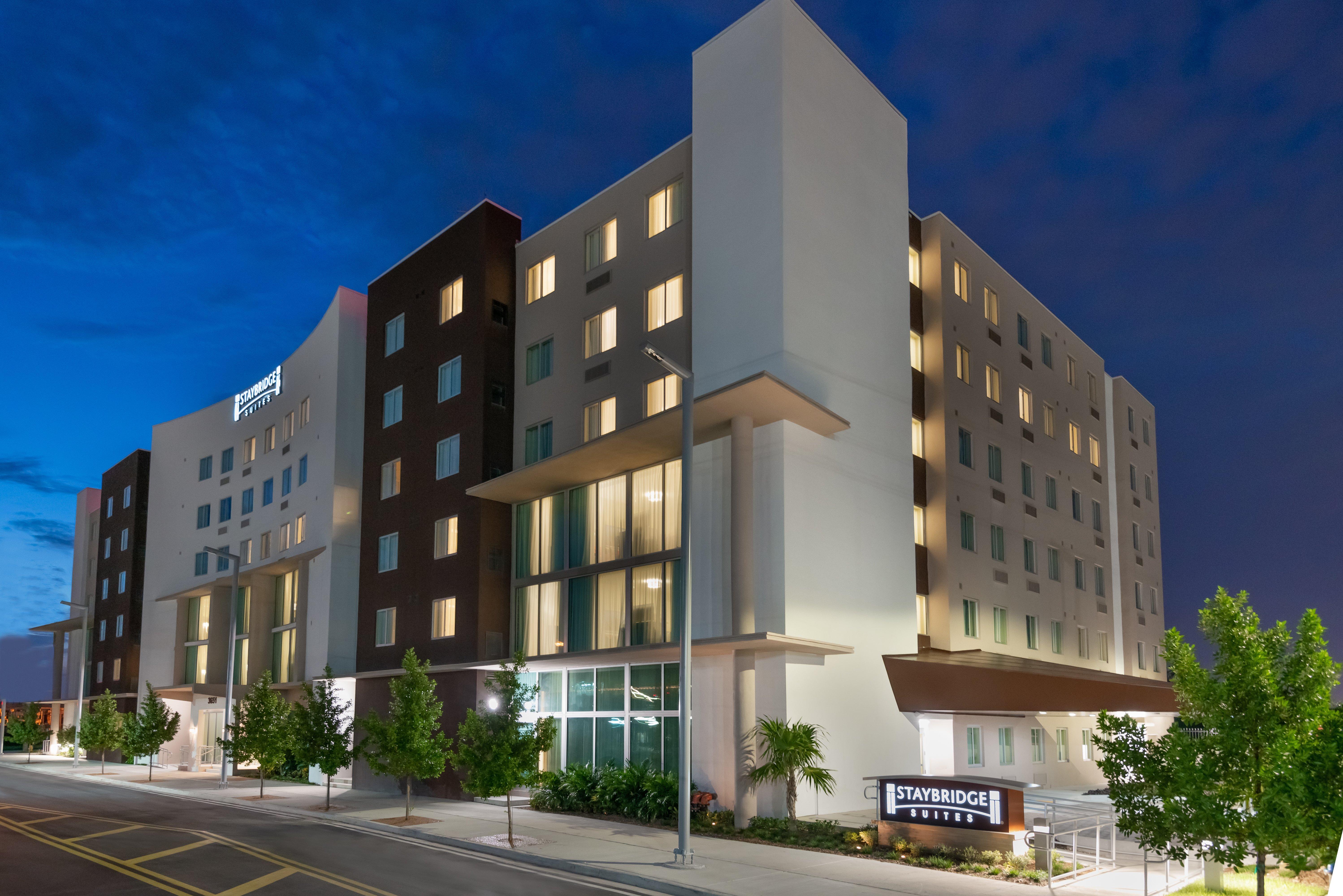 Hotel Staybridge - International Airport By Ihg Miami