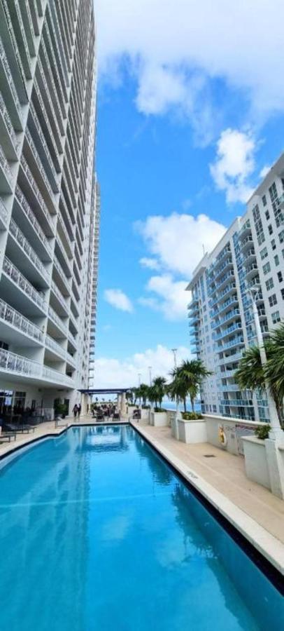 In Brickell The Miami. Free Parking *