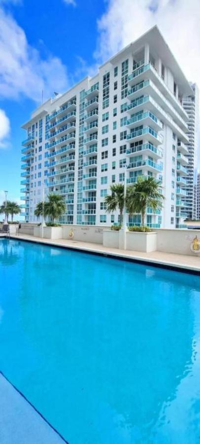 In Brickell The Miami. Free Parking Apartment *