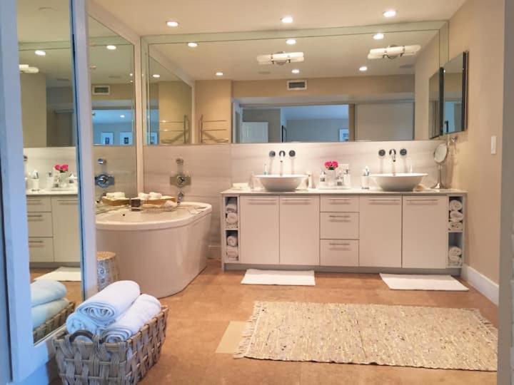 Villa Naomi - Luxury Design New Miami
