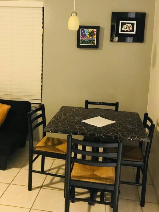 Our Cozy House In The Middle Of Miami
