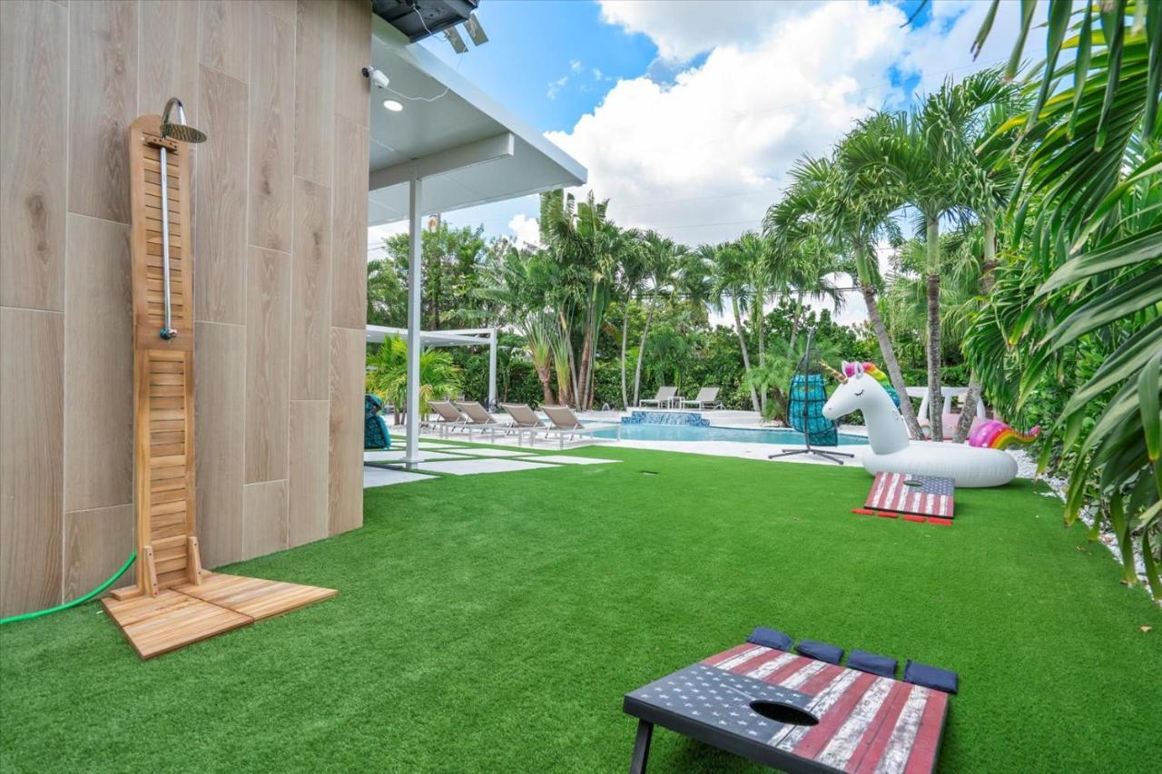Vakantiehuis Villalee-jungle Palm Island White Marble Pool Area Miami
