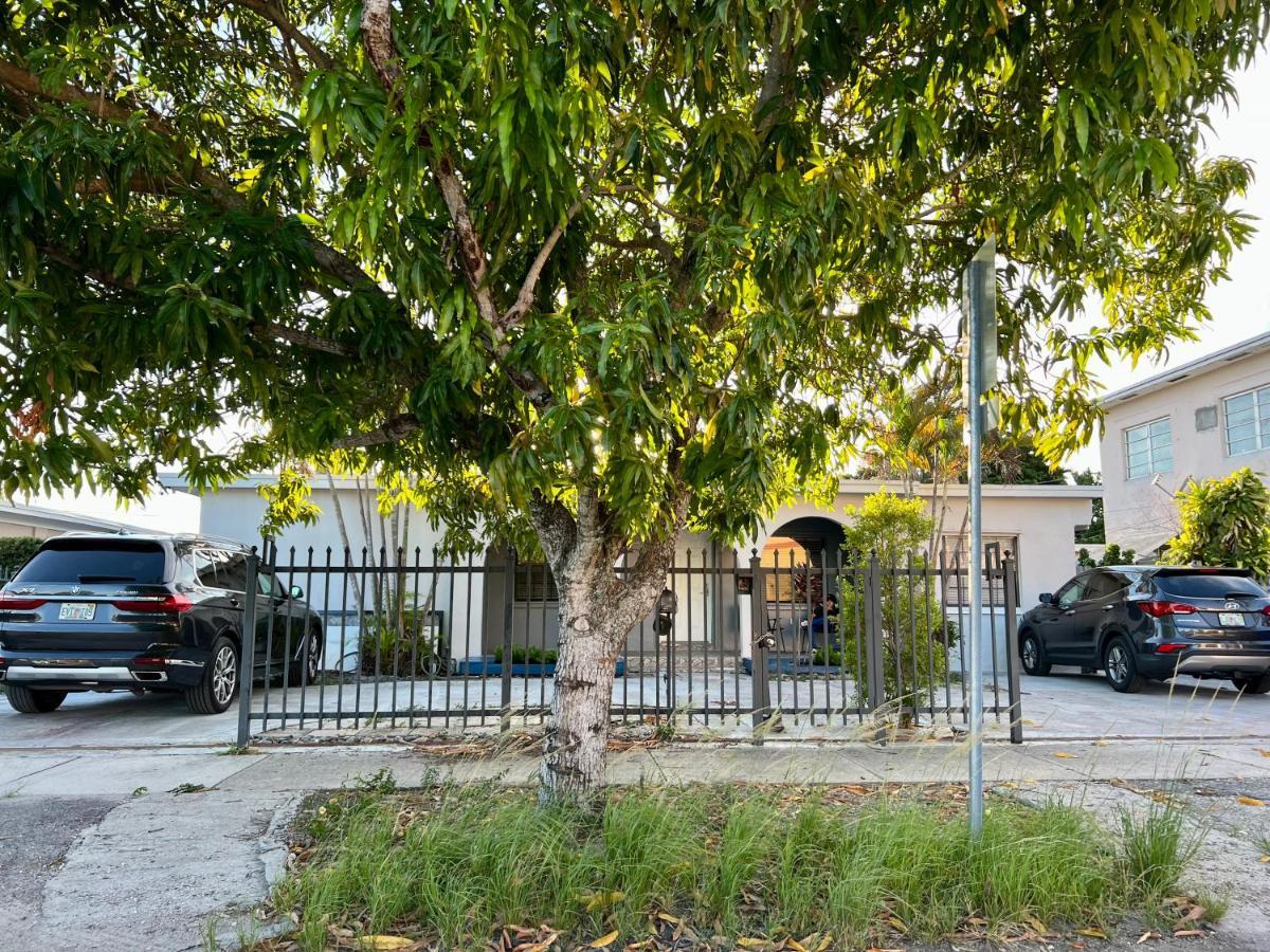 Coral Gable 3br House Parking & Holiday home Miami