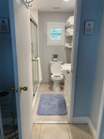 Modern 2/1 Near Midtown And Beaches Apartment