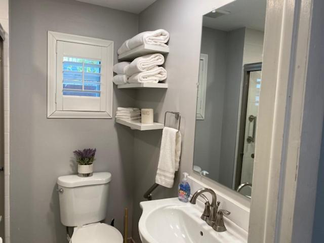 Modern 2/1 Near Midtown And Beaches *