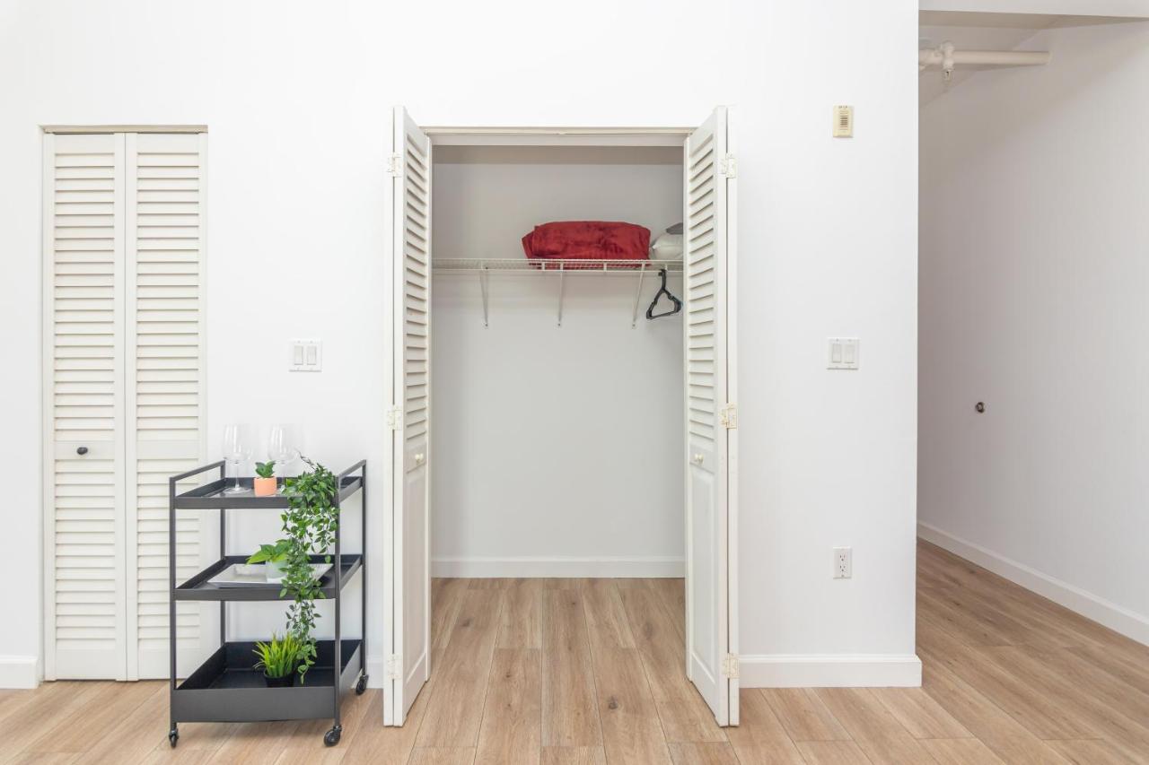 Apartment Downtown With Balcony - 5 Minutes From Wynwood & Port - Art District Near Beach *