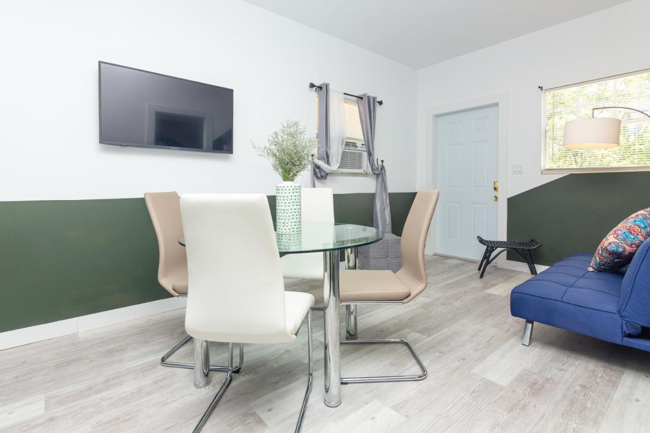 Apartment 1 Bedroom With Balcony - Heart Of Downtown *