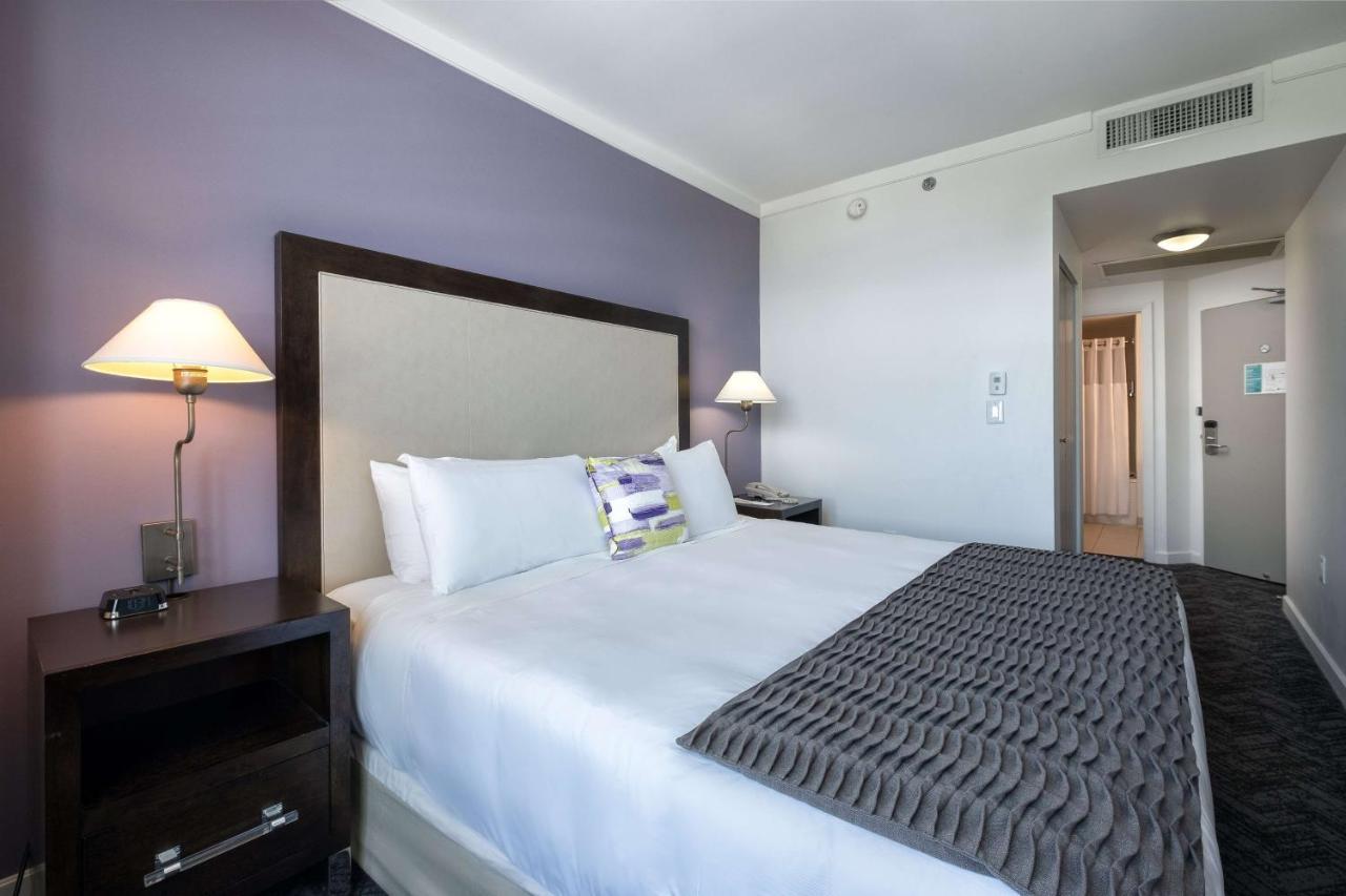 Arya Bw Premier Collection Hotel
