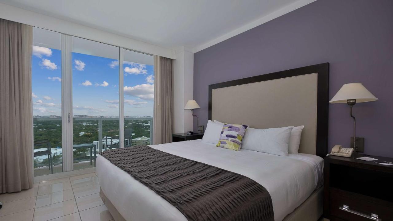 Arya Bw Premier Collection Hotel