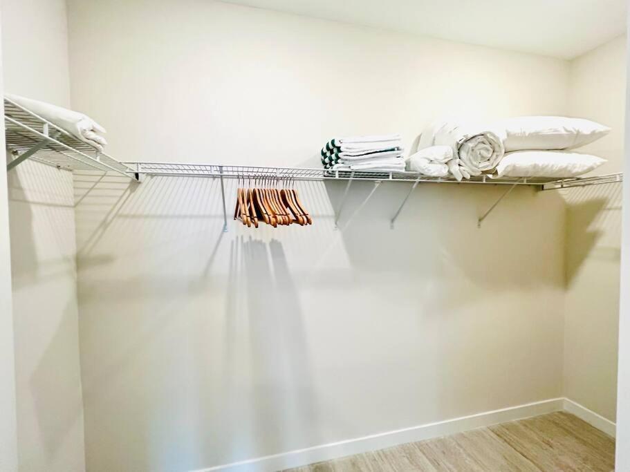 Aparthotel Sleek 2bd 2ba In Design District *