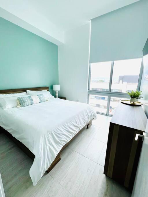 Aparthotel Sleek 2bd 2ba In Design District *