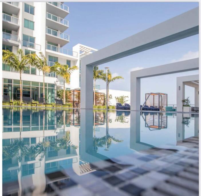 Sleek 2bd 2ba In Design District Aparthotel