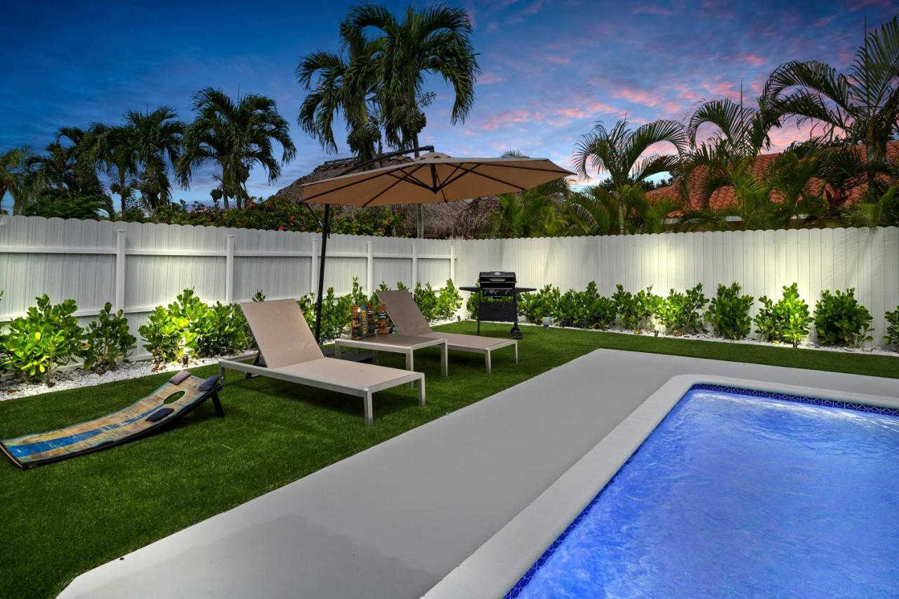 Paradise Miami, Luxury Gem With Heated Pool, Game Room, Fire Pit, 3 Bed 2 Bath Villa Miami