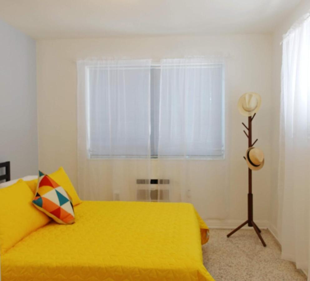 1 Bedroom With Parking *