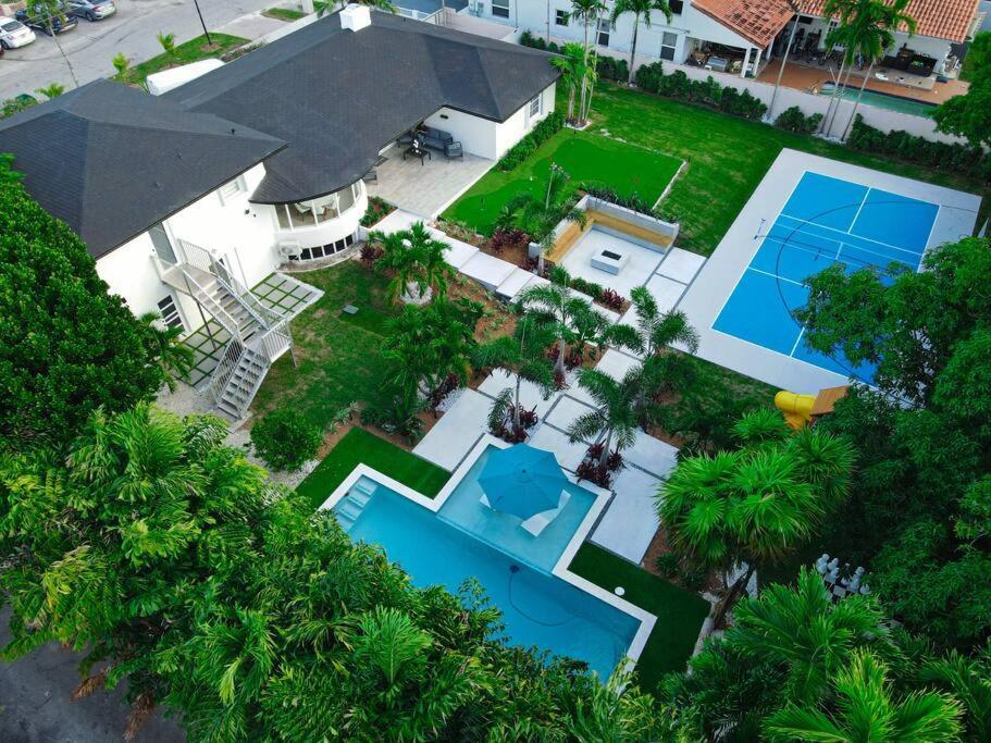 Unique Flagler's Mansion Pickleball Court L37 Villa