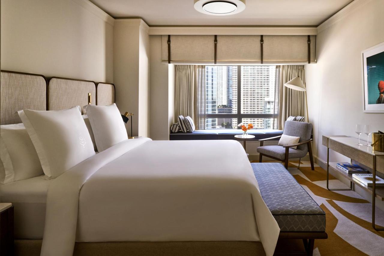 Four Seasons 5* Miami