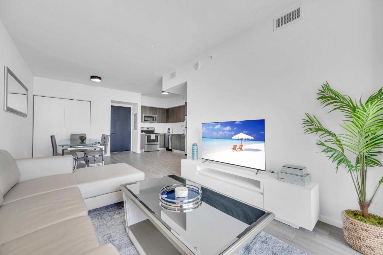 Nvcll Apartment *