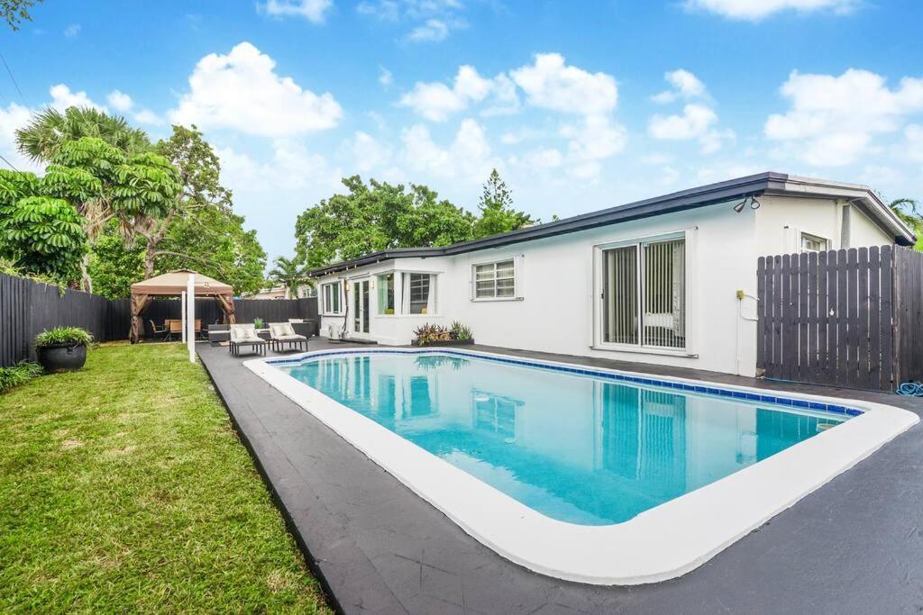 Vakantiehuis Zen House W/pool+backyard+nature *