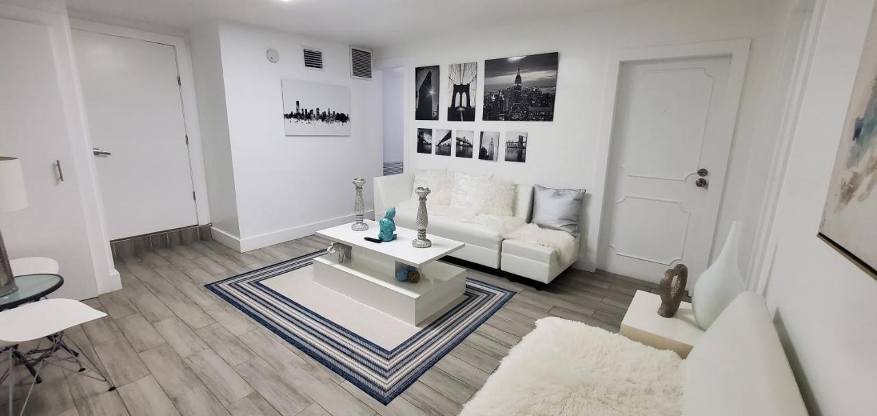 Vakantiehuis Modern Home, Excellent Location *