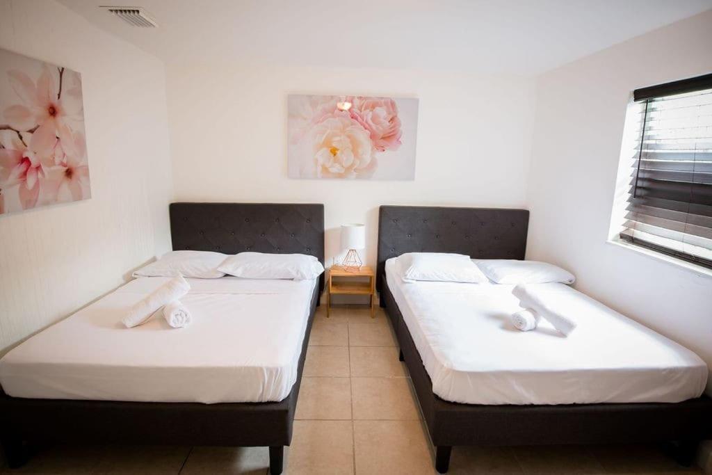 3 Bedroom 15 Minutes To The *