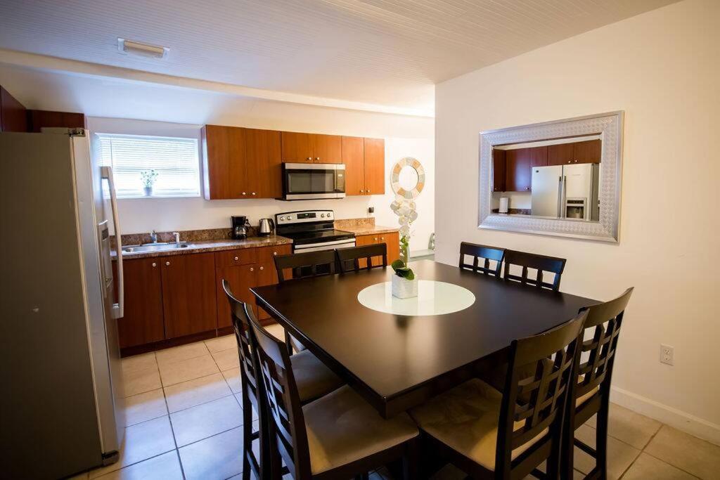 Vakantiehuis 3 Bedroom 15 Minutes To The