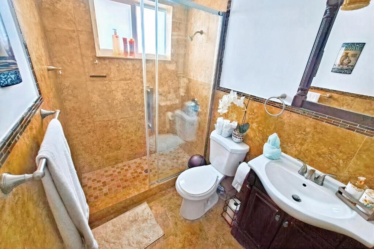 Premium Breeze Bedroom * Miami