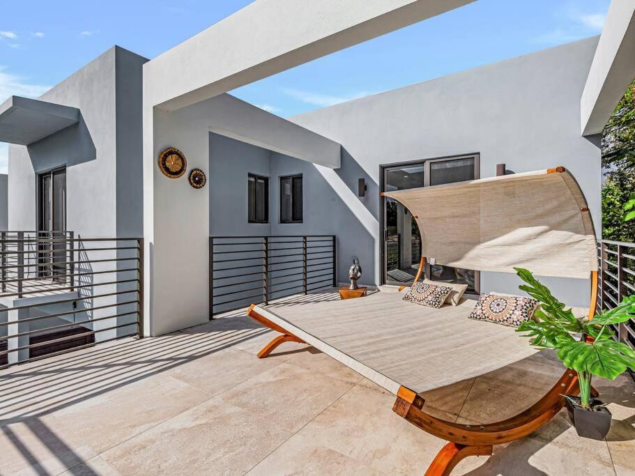 Modern W/ Amenities & Salt Water Pool Villa *