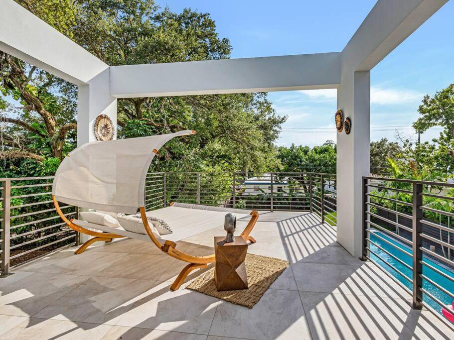 Modern W/ Amenities & Salt Water Pool Villa *