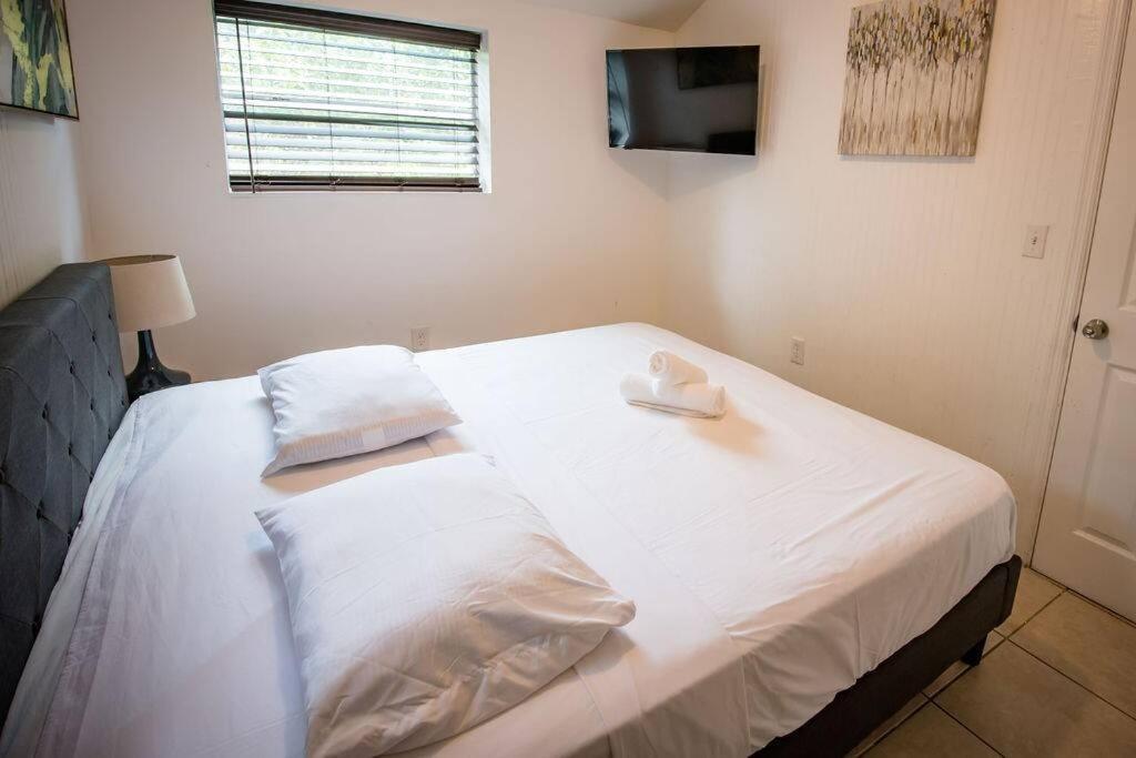 3 Bedroom 15 Minutes To The Miami