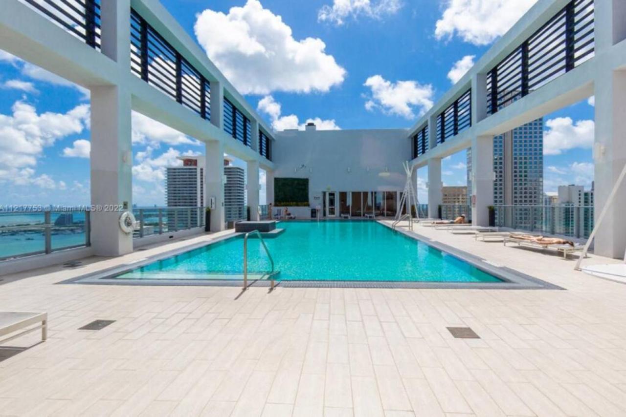 Sun-splashed 1br Unit In Dwtn With Wfh Miami