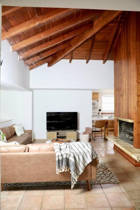 Spacious Tropical Oasis - 1/2 Acre In Heart Of Mia Holiday home Miami