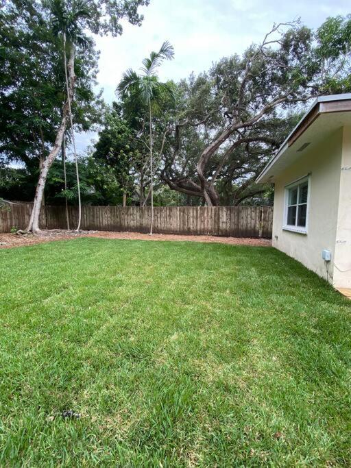 Holiday home Spacious Tropical Oasis - 1/2 Acre In Heart Of Mia